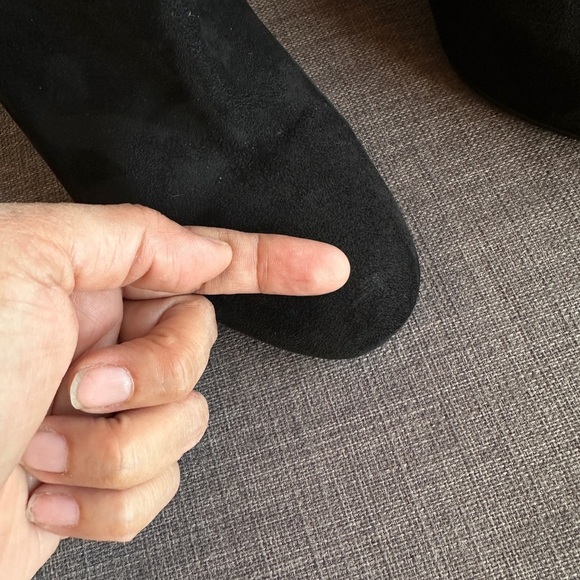 Black Faux Suede Block Heel Ankle Boots | Wrap Bow Detail | Le Château | Size 40 - Picture 3 of 6